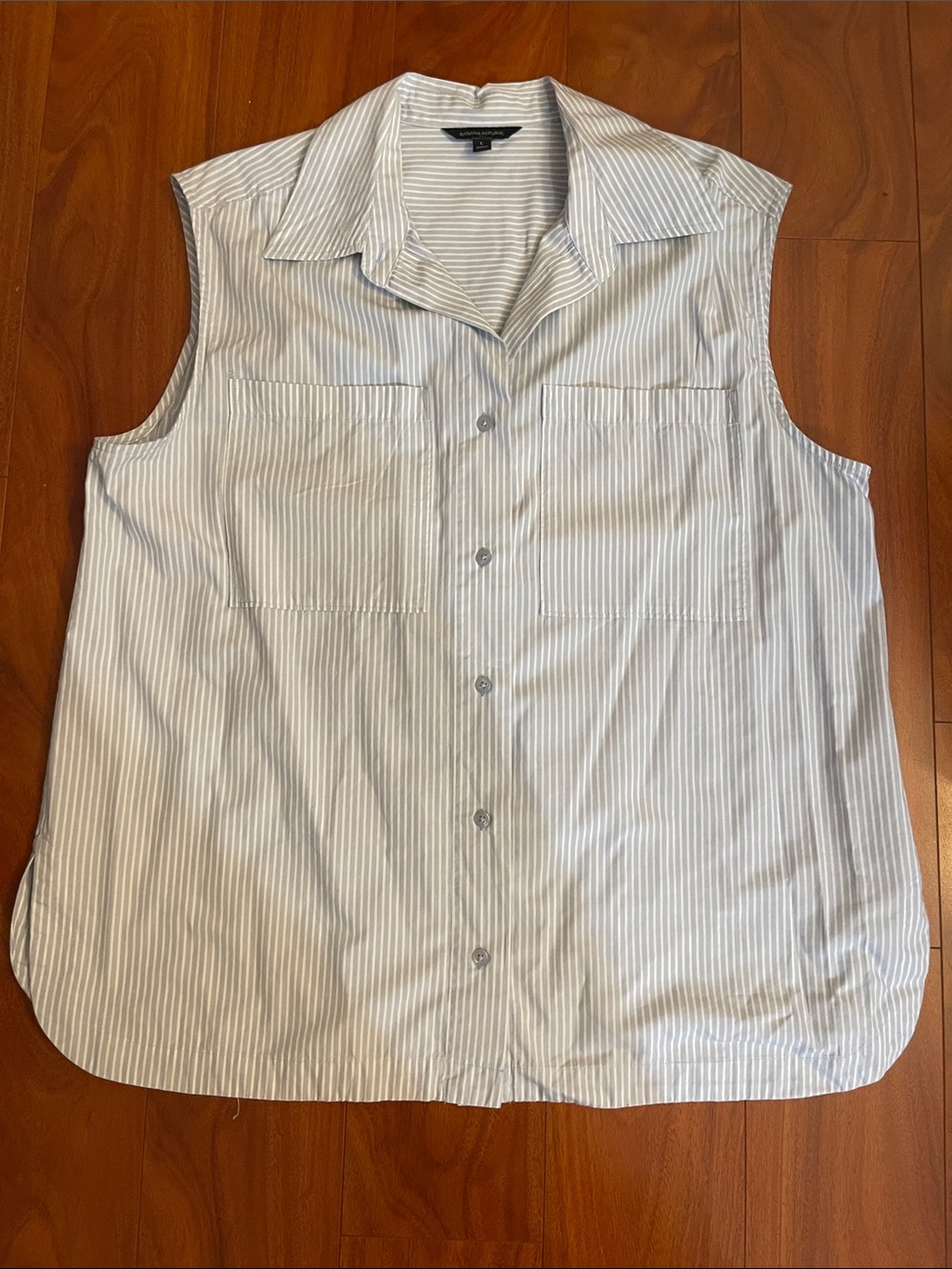 Banana Republic Sleeveless Button-Down Shirt — White & Light Gray Stripe